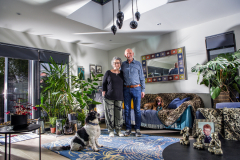 Ross-Couple-in-Lounge